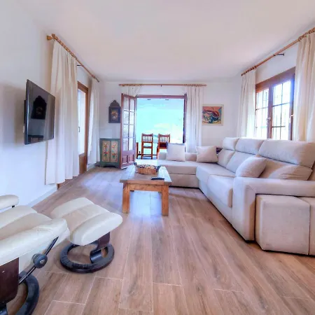 Dom wakacyjny Hercaris By Interhome